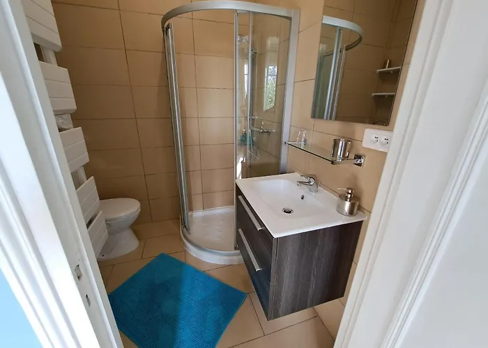 فندق مبيت وإفطار La Melanotte تولوز